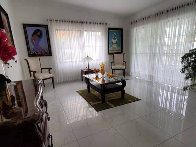 #82 - Casa para Venta en Santo Domingo Este - Santo Domingo